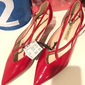 Zara women’s Red Patent Leather Pump